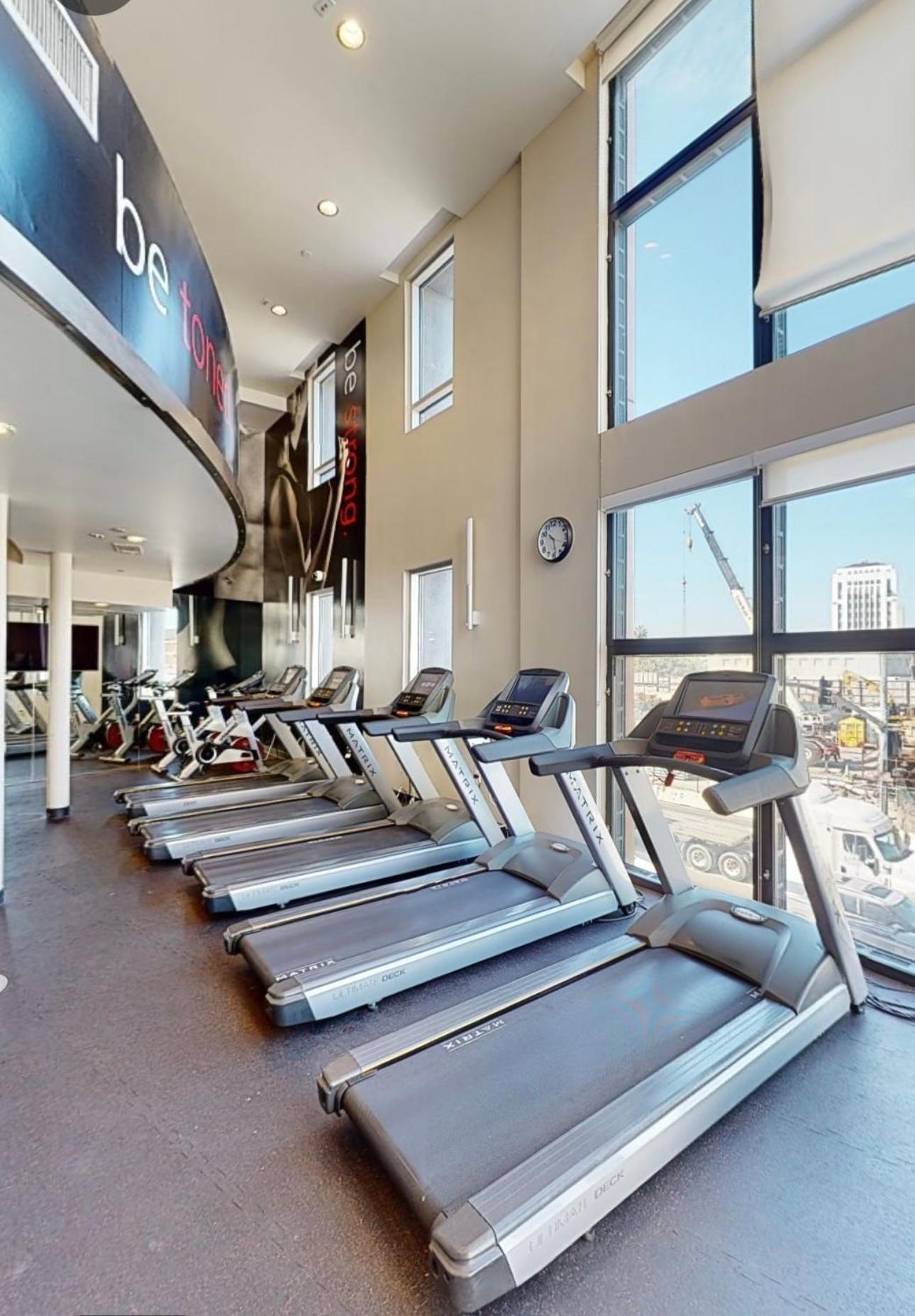 Creative 2 Levels Penthouse Apartment Los Angeles Exterior photo